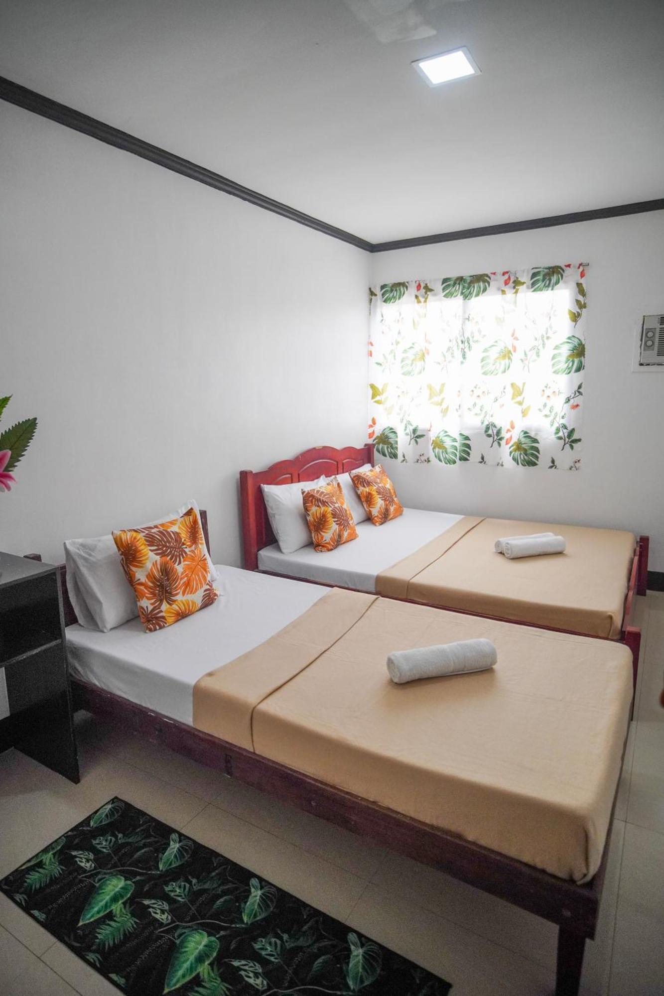 Amparo'S Tourist Inn - 科隆 外观 照片